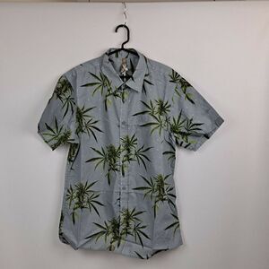 True Rock Mens S/S Shirt  NWOT